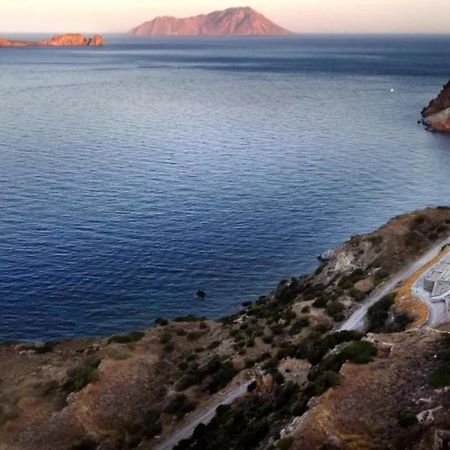 Echoes Milos Plaka  المظهر الخارجي الصورة